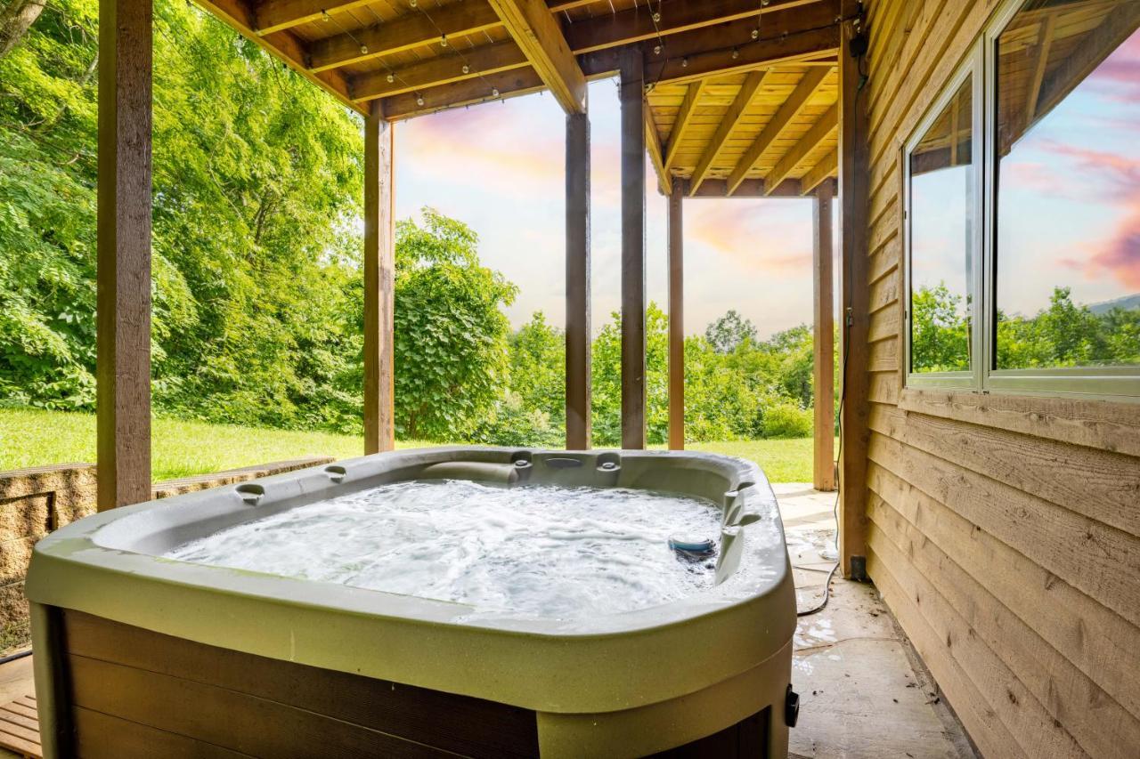 --Mountain Chalet Getaway With Breathtaking View Next To Tail Of Dragon-- Robbinsville Εξωτερικό φωτογραφία